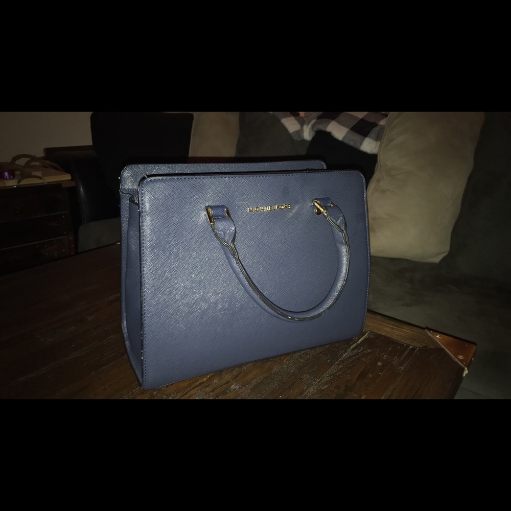 Michael kors purse